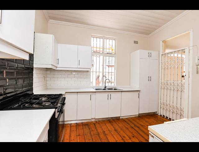 3 BEDROOM TOWNHOUSE FOR SALE IN ESSENWOOD